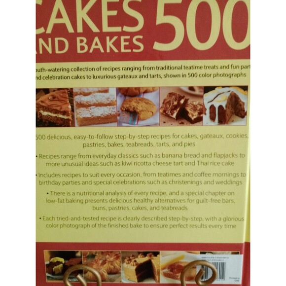 Cakes And Bakes 500 Recipe Collection of Delicious Cake Baking Cooking Kitchen - Picture 6 of 6